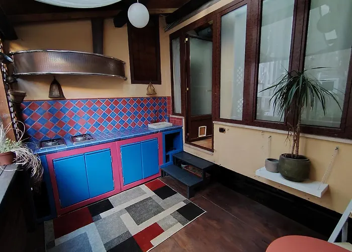 Tama House Al Pantheon Holiday home Rome